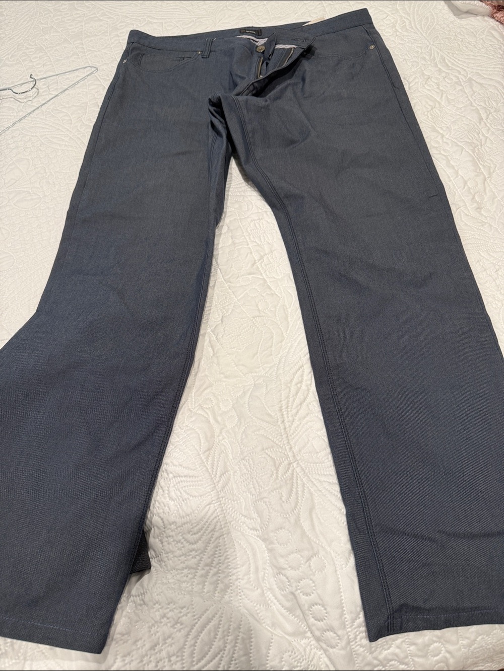 Boss Men's Charcoal Gray Chinos